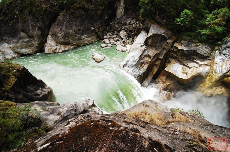 22个中国最美最酷瀑布,你去过哪一个(图22) 22个中国最美最酷瀑布,你去过哪一个--置顶表情